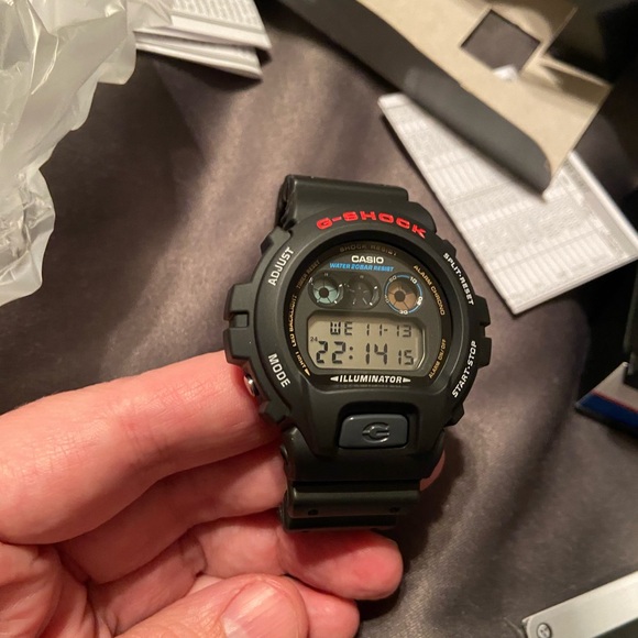 Watch, DW6900U - Picture 2 of 5